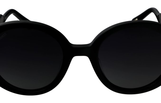 Desiree DE2425S