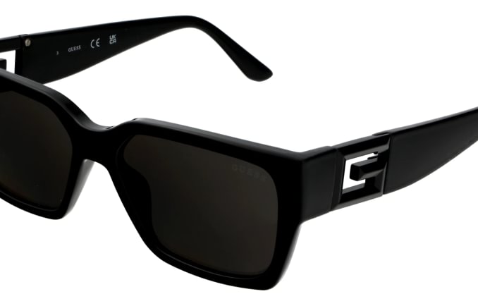 Guess GU7916