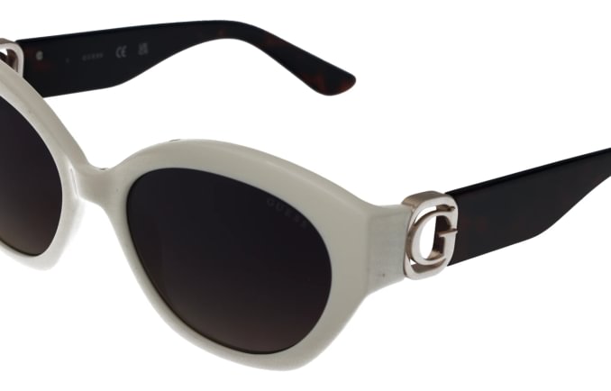 Guess GU00104