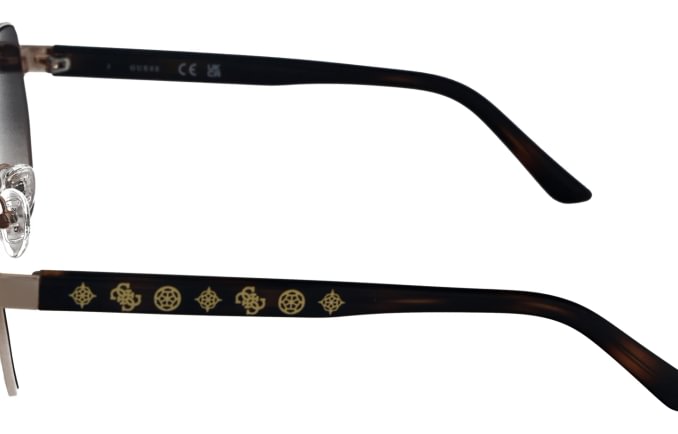 Guess GU00102