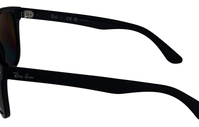 Ray-Ban RB4147