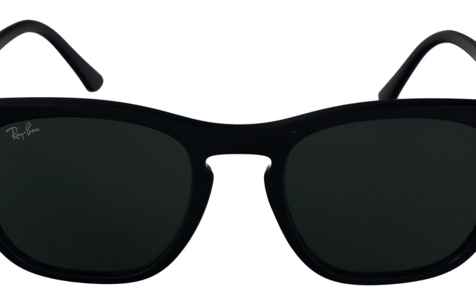 Ray-Ban RB2210