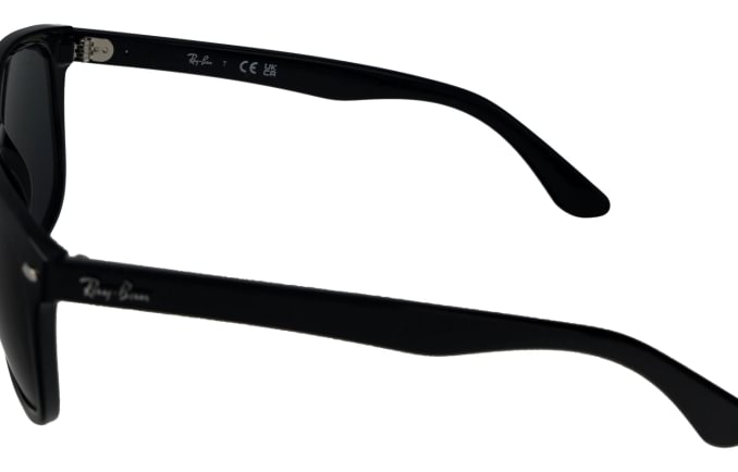 Ray-Ban RB4147