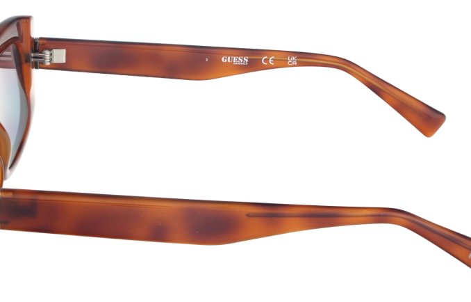 Guess GU00138