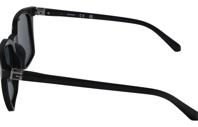 Guess GU00170