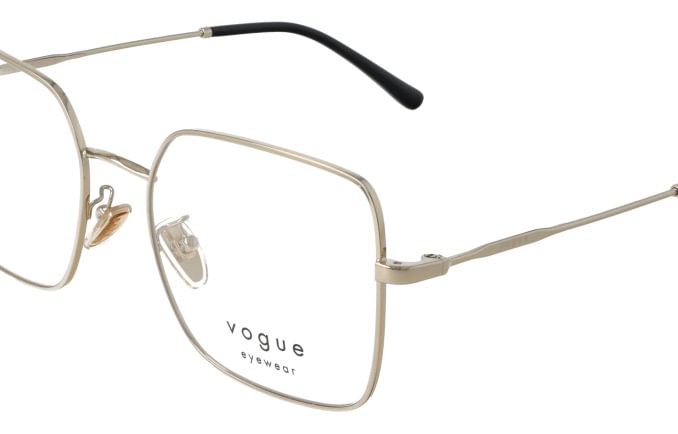 Vogue V04328D