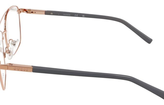 Guess GU3038