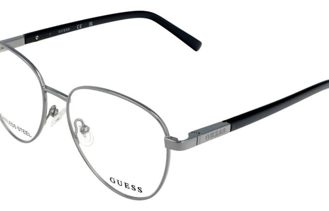 Guess GU3037