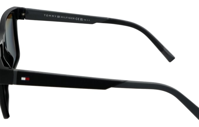 Tommy Hilfiger TH2144