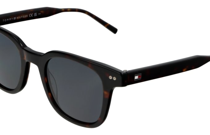 Tommy Hilfiger TH2126