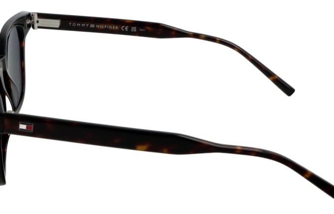 Tommy Hilfiger TH2126