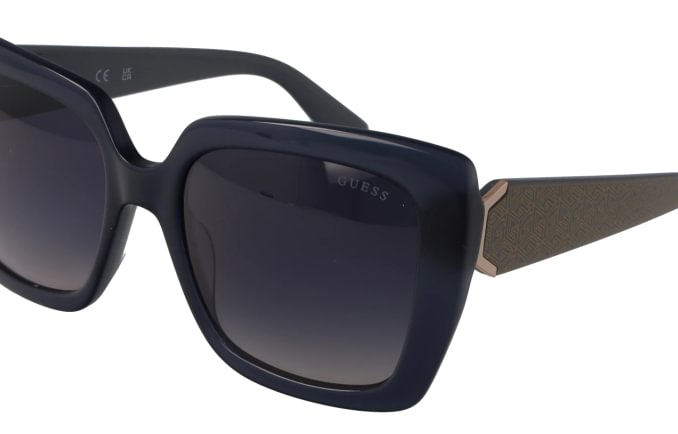 Guess GU7889
