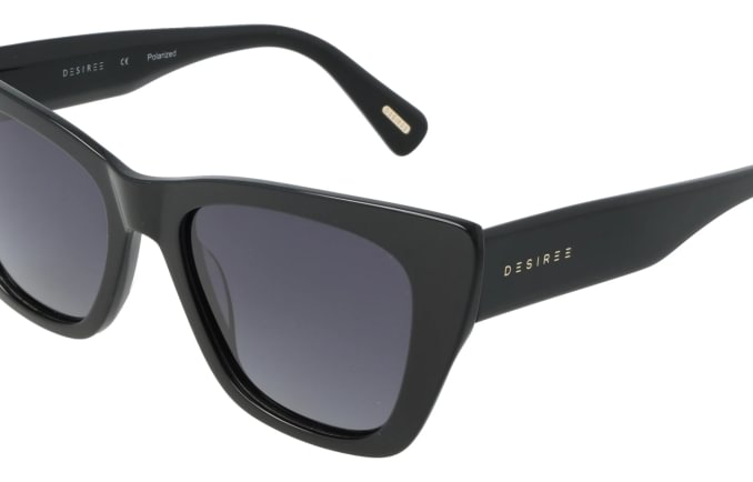 Desiree DE2444S