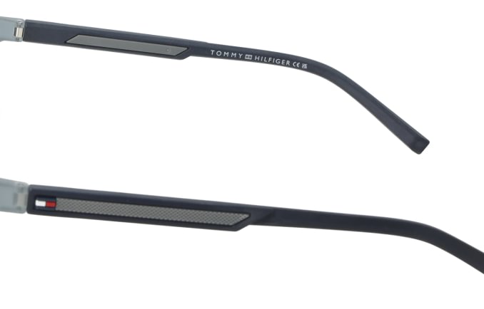 Tommy Hilfiger TH2206