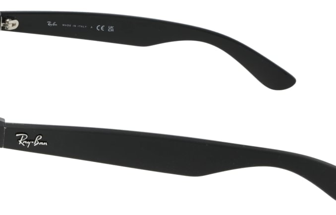 Ray-Ban RB2132